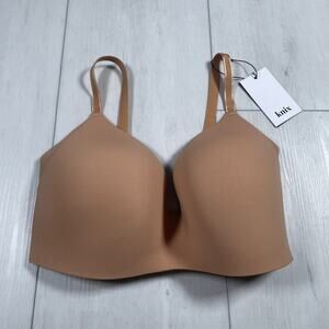 Knix Wing Woman Contour Wireless Bra Size 6 Beige Plunge Molded Foam Cups